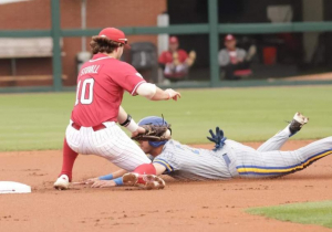 Top-ranked Diamond Hogs keep Spartans’ spirit down in 22nd straight home win