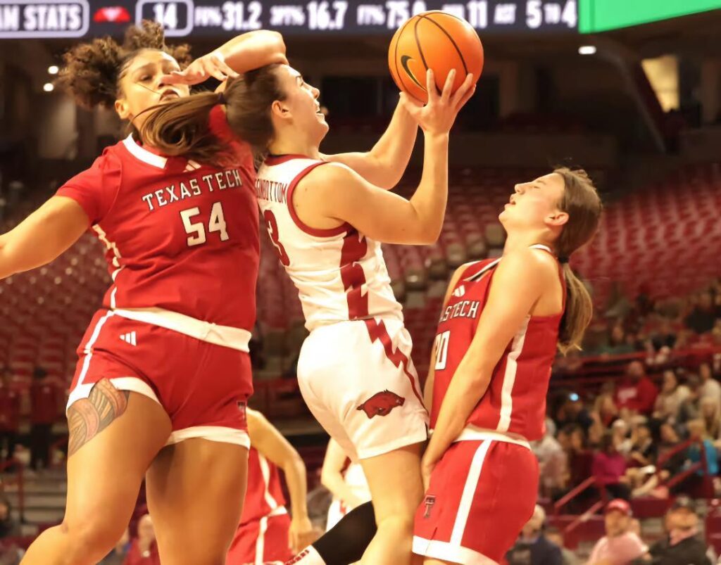 Arkansas women face Liberty on Wednesday night to open Harrah’s Cherokee Invitational