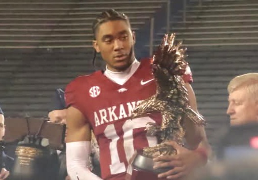 Taking look back at AutoZone Liberty Bowl win by Hogs