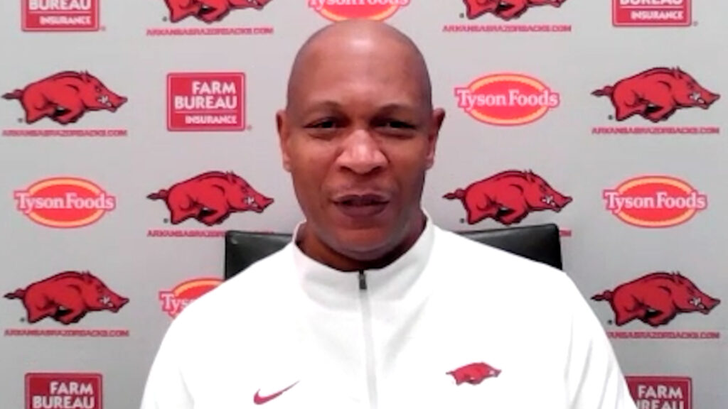 WATCH: Arkansas associate head coach Kenny Payne previews matchup with Texas