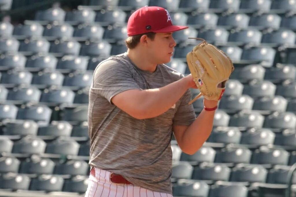 Wood’s four-inning mound stint powers Gray’s win in Diamond Hogs scrimmage