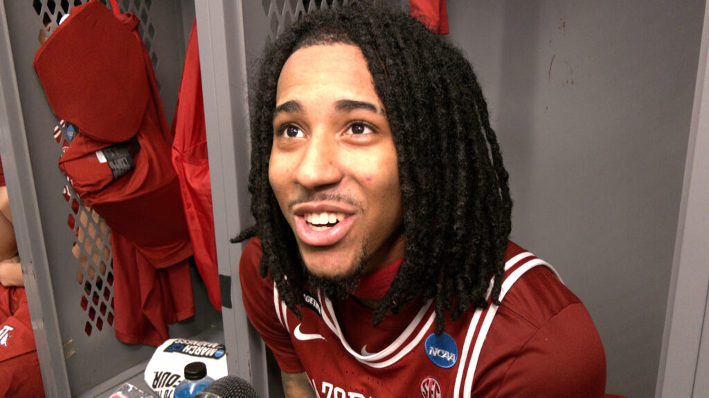 GAME STORY: 10-seed Arkansas upends 7-seed Kansas, 79-72, in NCAAT first round
