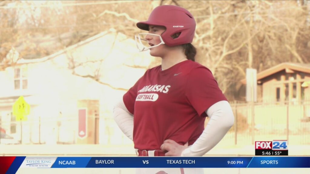 Grand Slam Bri Bomb lifts Arkansas over Georgia 5-1 at the SEC Tournament