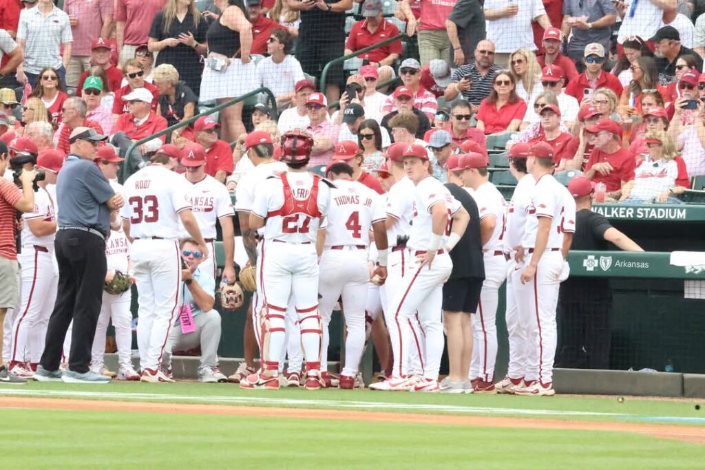 Arkansas, Root takes Game 1 over Tennessee 4-3