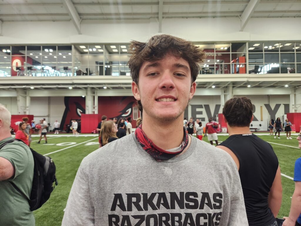 QB Hank Hendrix shines at Arkansas’ camp